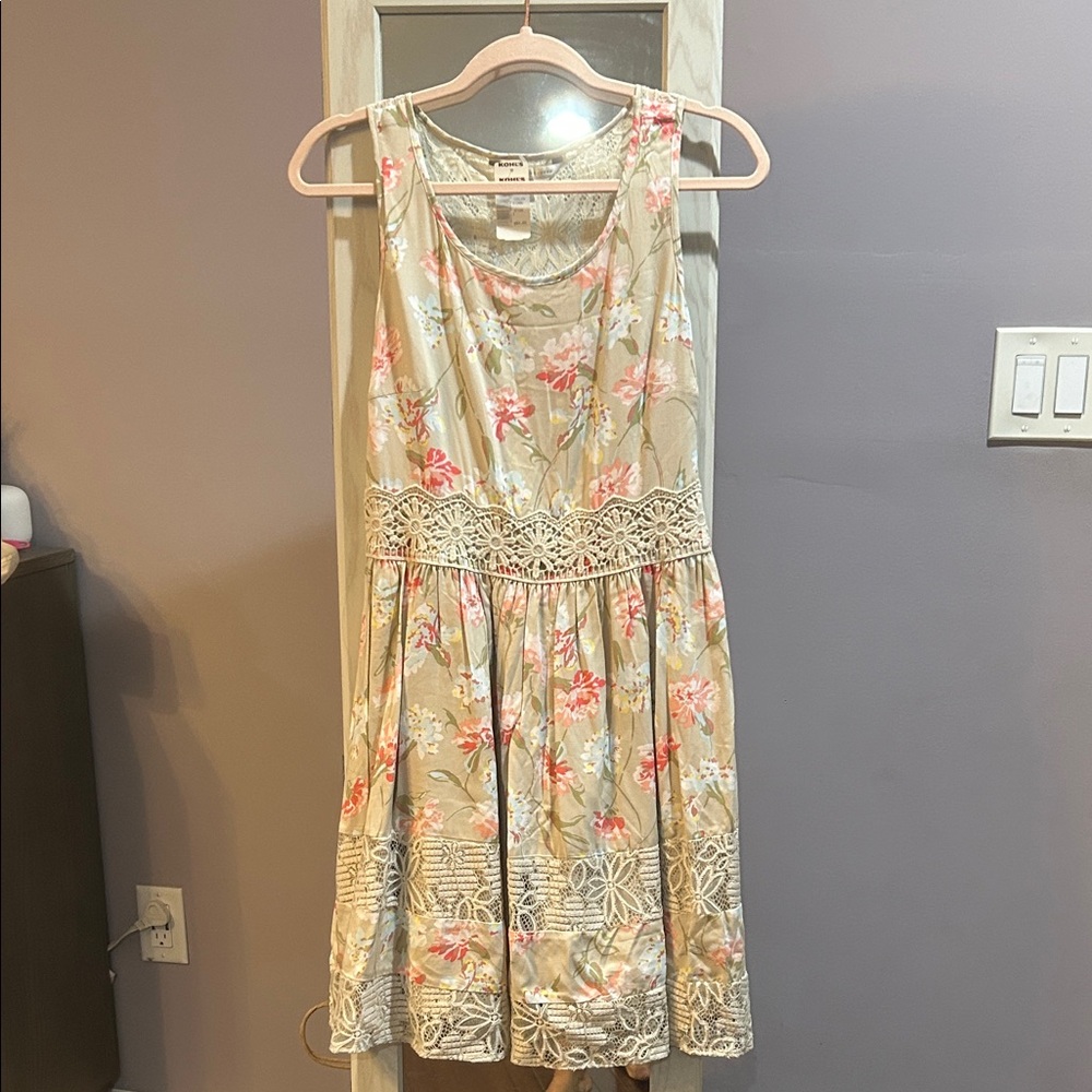 Floral Sleeveless Dress with Lace Detail